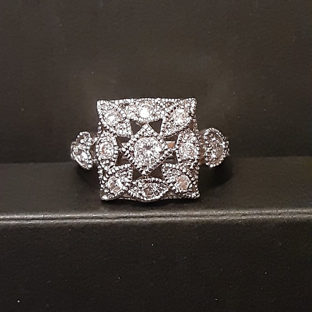 vintage style fashion ring